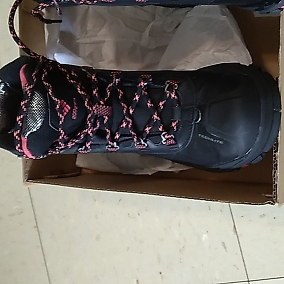 NWOT Gorgeous Columbia Bugaboot Plus IV Omni-Heat Women's 7.5 - Picture 12 of 16